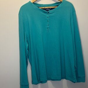 L.L. Bean wome n's Aqua Long Sleeve Henley size 3x